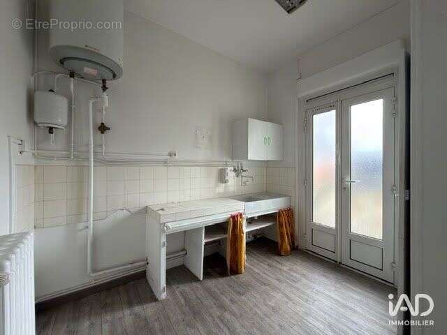 Photo 9 - Commerce à ANGOULEME