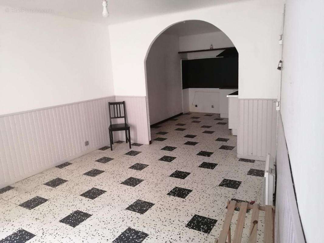 Maison à MONTAGNAC
