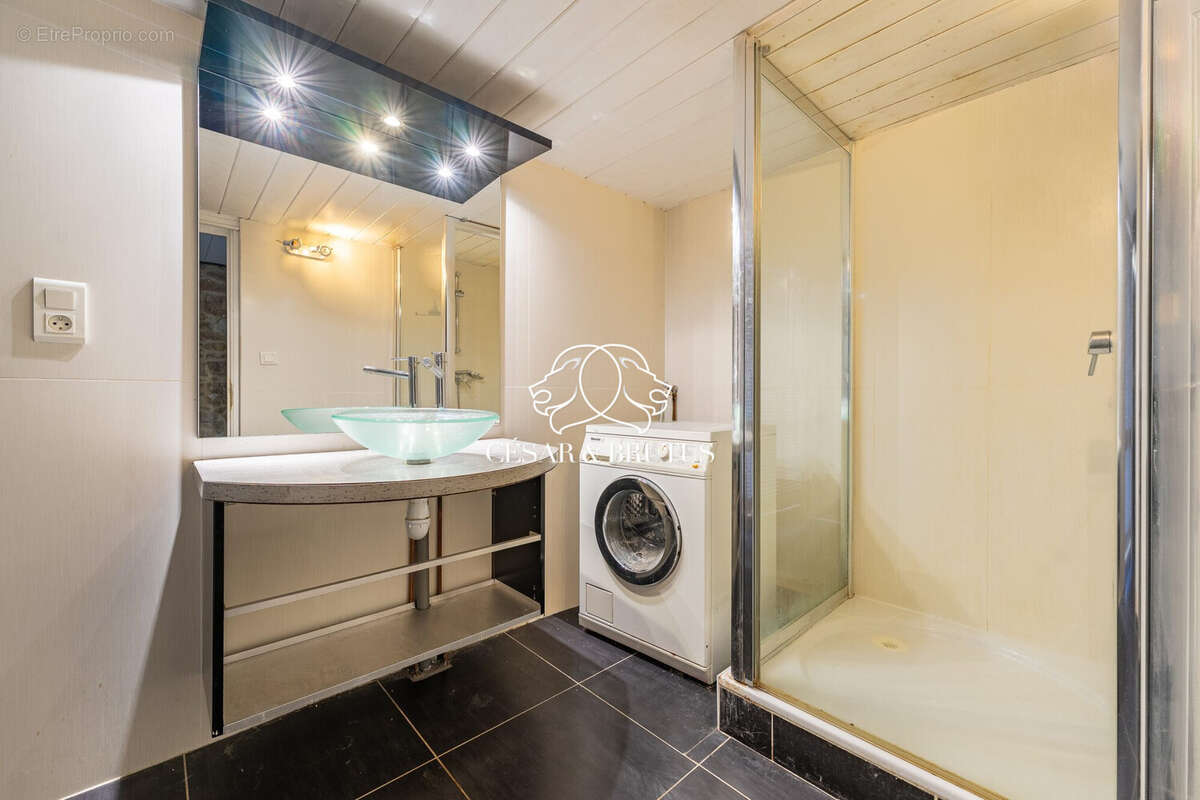 Appartement à LYON-1E