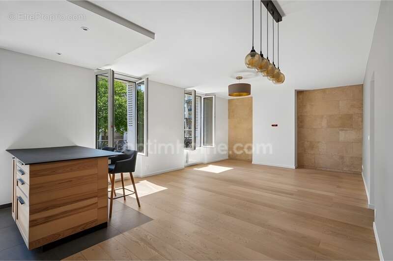 Appartement à ISSY-LES-MOULINEAUX