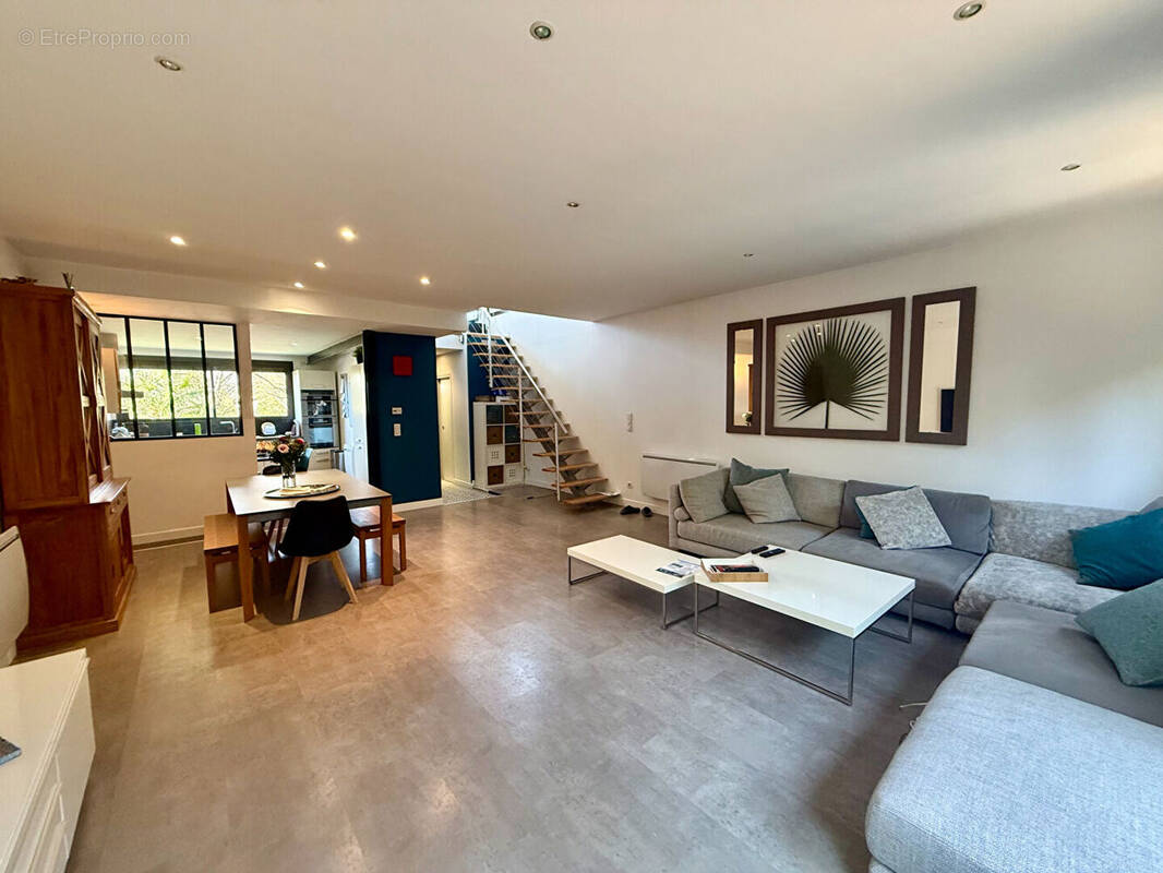 Appartement à LE RAINCY