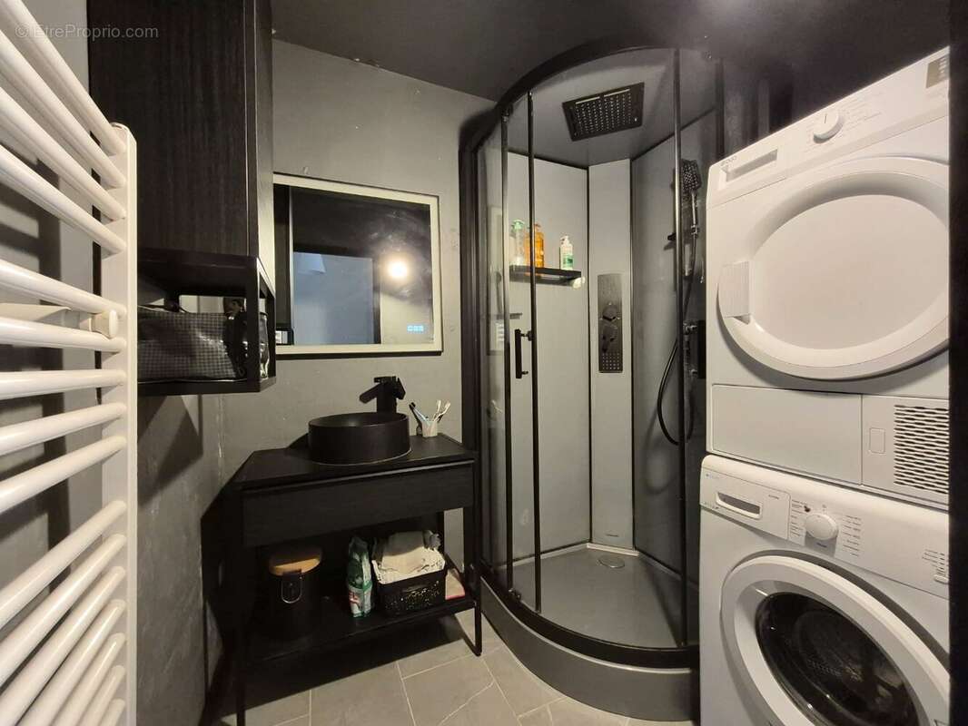 Maison à SAINT-GEORGES-DES-GARDES