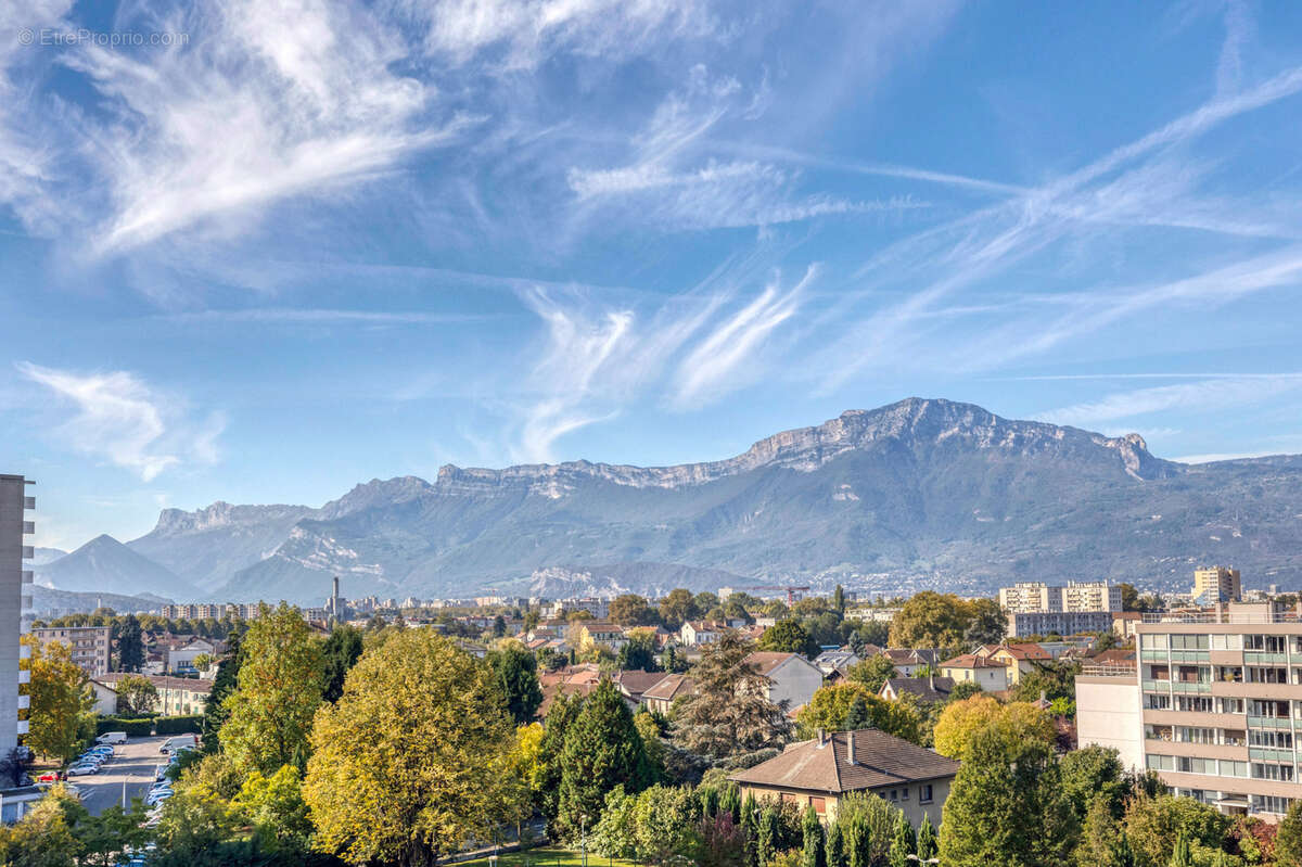 Appartement à SAINT-MARTIN-D&#039;HERES