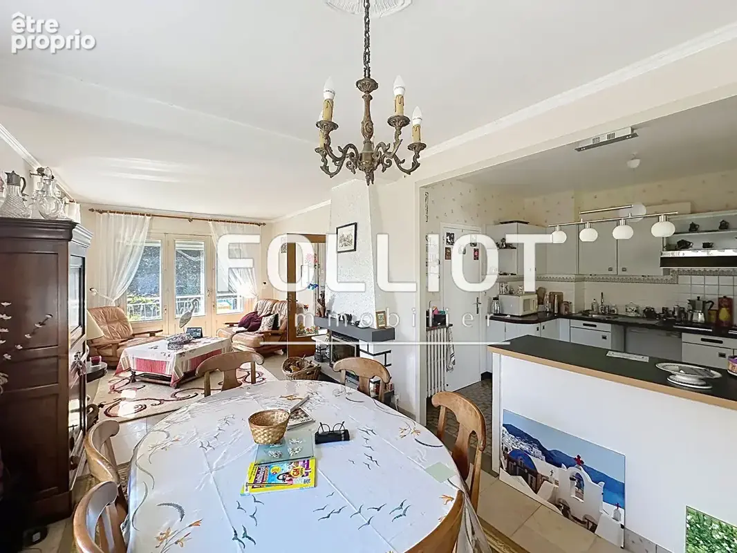 Maison spacieuse de 7 pièces à vendre à Jullouville - photo 3