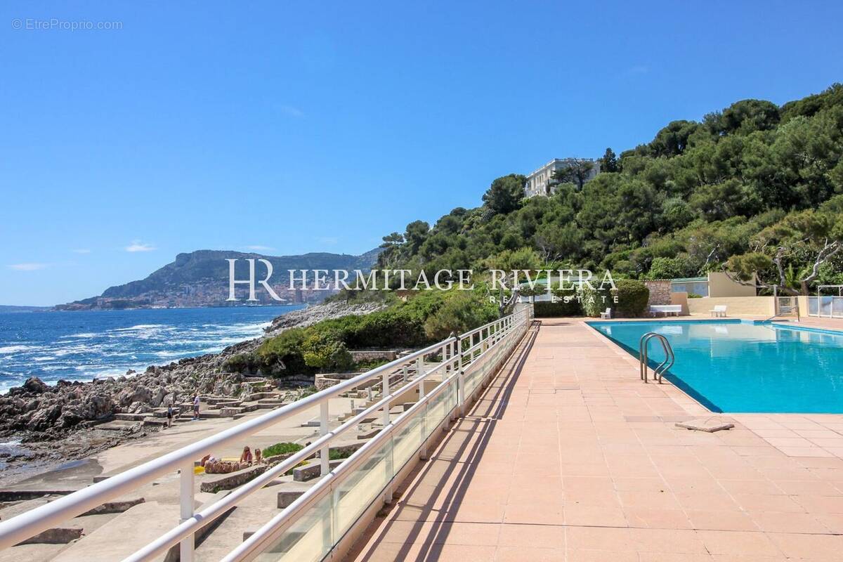 Appartement à ROQUEBRUNE-CAP-MARTIN