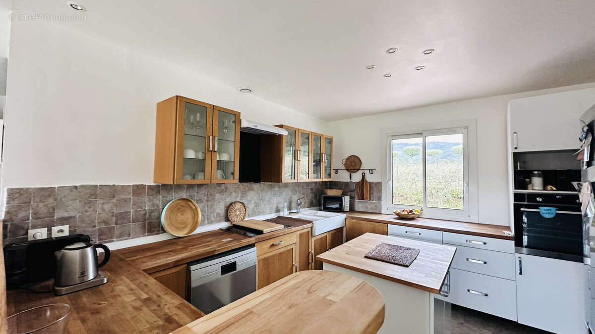 Maison à BORMES-LES-MIMOSAS