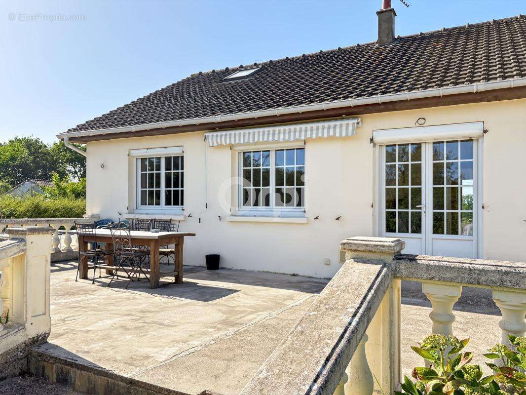 Maison à LE PLESSIS-GROHAN