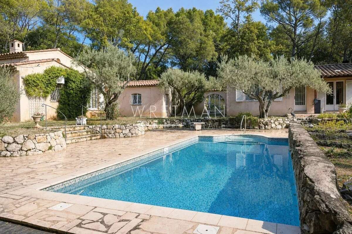 Villa de plain pied avec studio - Fayence - photo 2