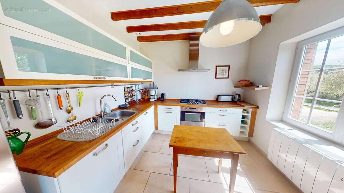 Maison à JUJURIEUX