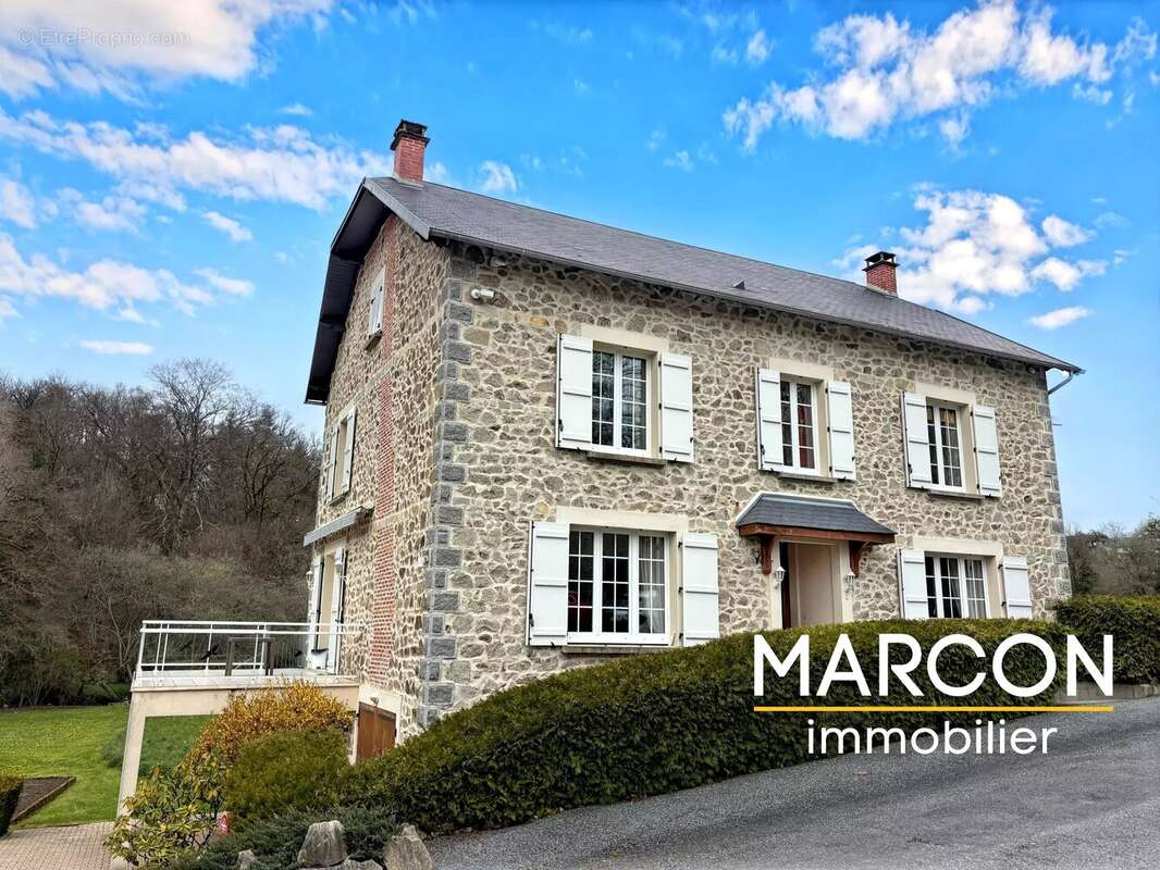 Maison à LE GRAND-BOURG