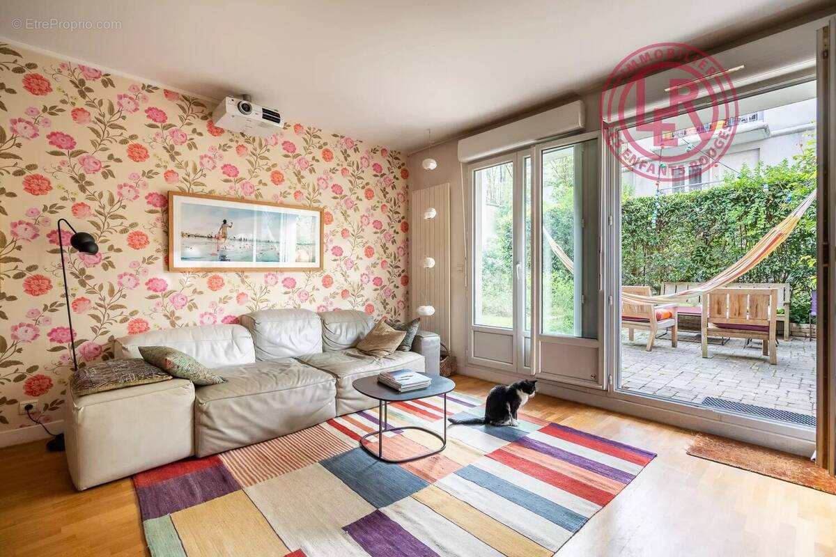 Appartement à PARIS-10E