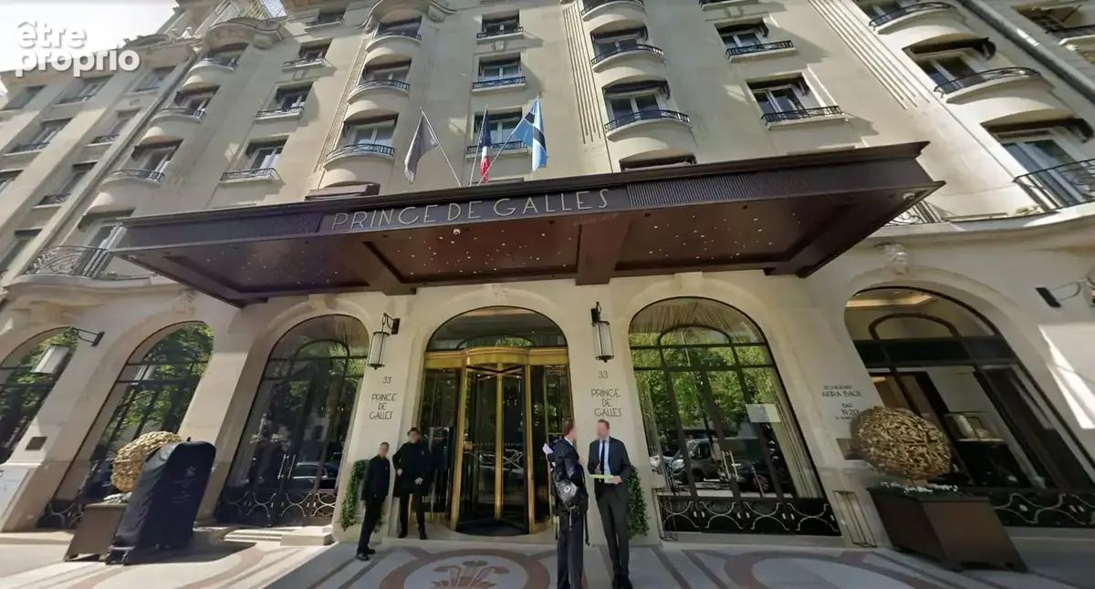 Appartement à PARIS-8E
