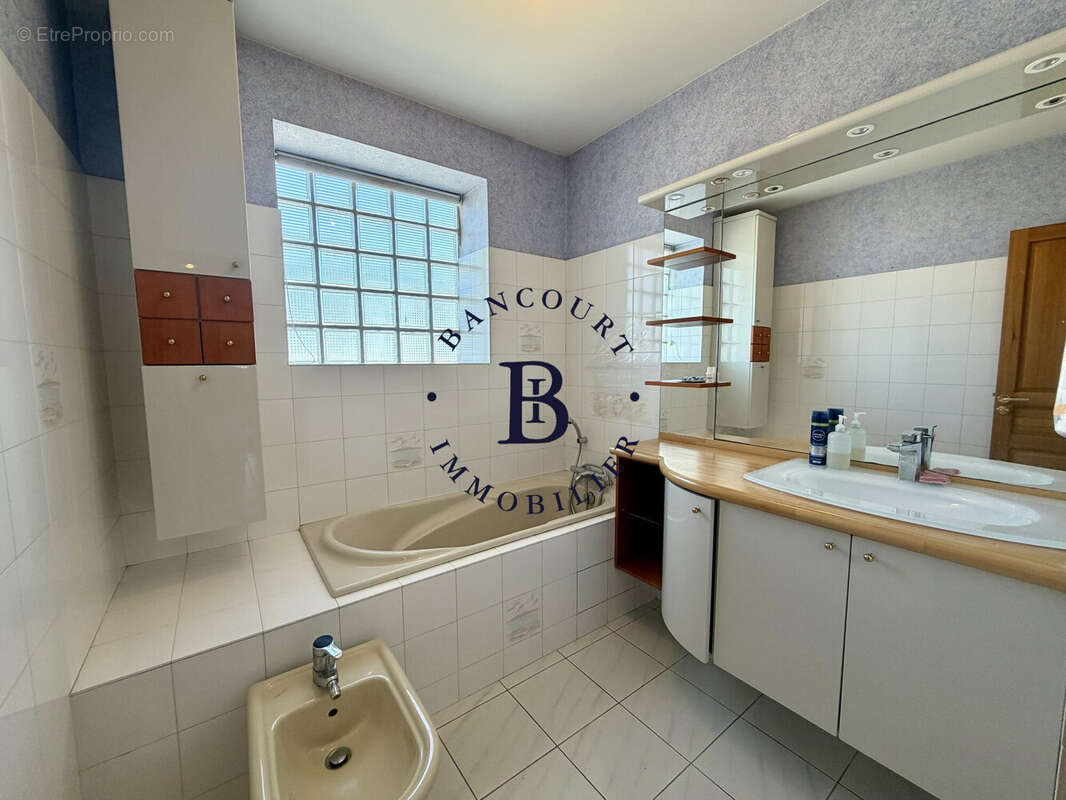 Appartement à BRIVE-LA-GAILLARDE