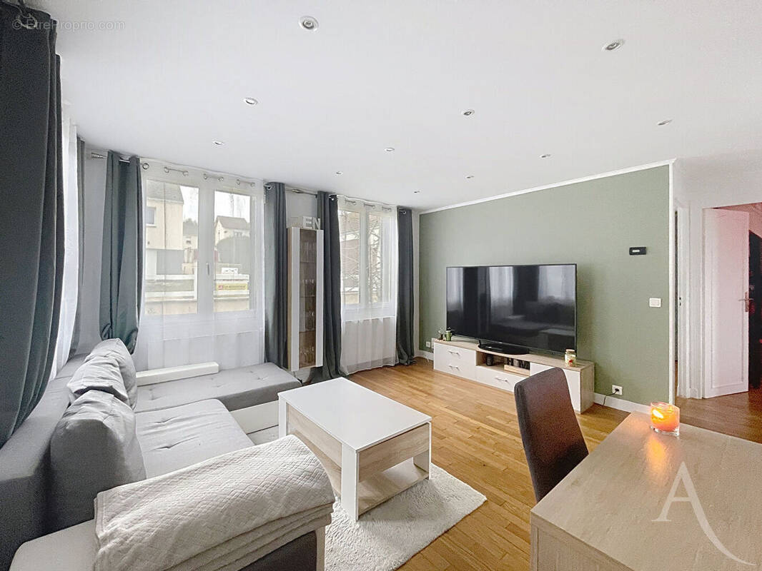 Maison à BONNIERES-SUR-SEINE