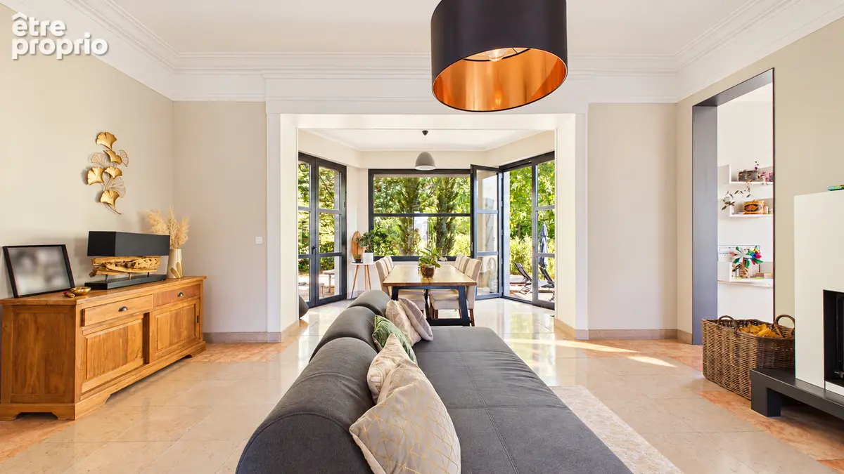 Maison de caractère de 355m² avec piscine  et studio indépendant - photo 4