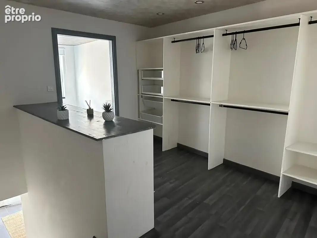 immeuble de rapport avec un logement 121 m2 et 3 cellules commerciales - photo 8