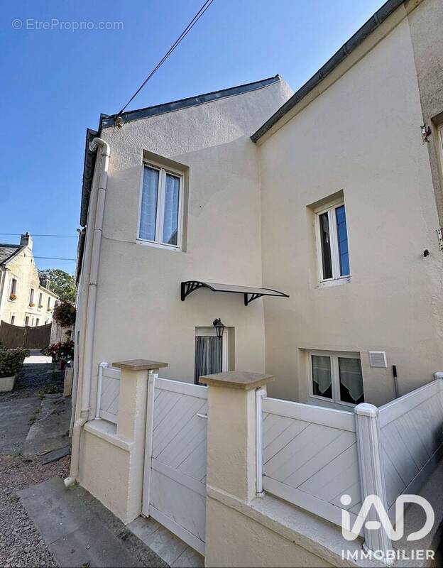 Photo 1 - Maison à VER-SUR-MER