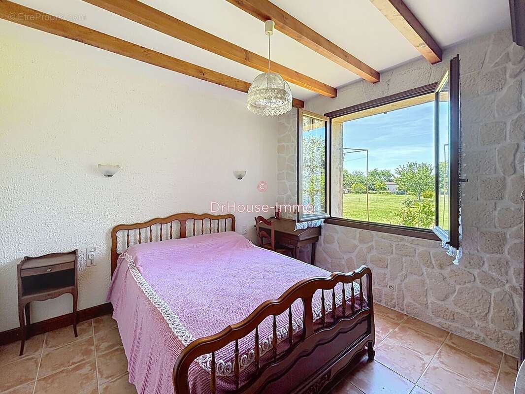 Maison à MONTAYRAL
