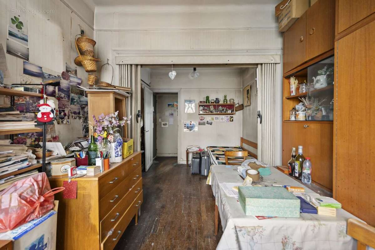 Appartement à PARIS-14E