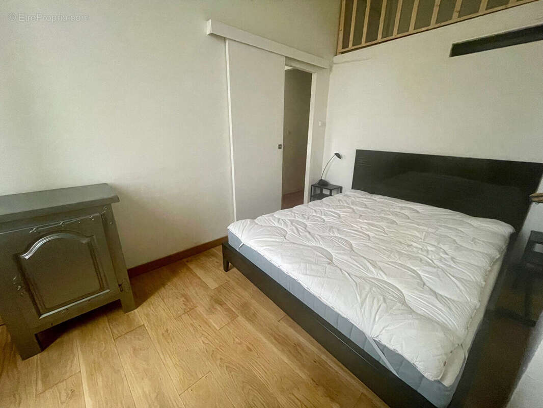 Appartement à MARSEILLE-2E
