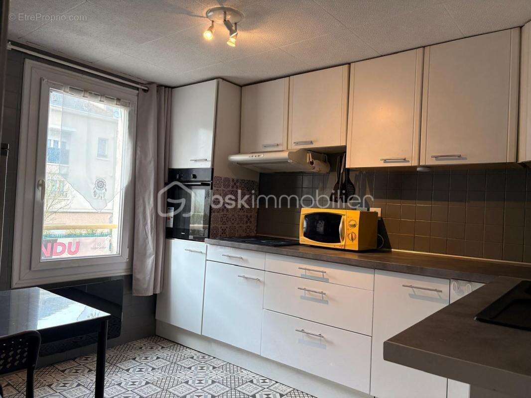 Appartement à CORBEIL-ESSONNES