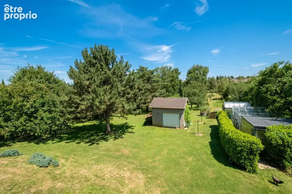 Maison de plain-pied sur terrain de 27 ares à vendre à Cutry (54720) - photo 2