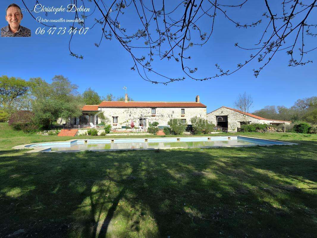 Maison à LES LUCS-SUR-BOULOGNE