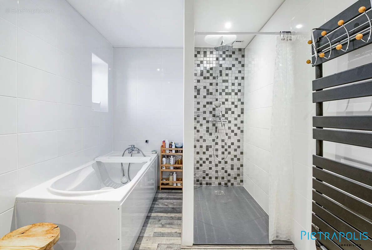 Maison 386 m² à Chambost-Allieres  - photo 8