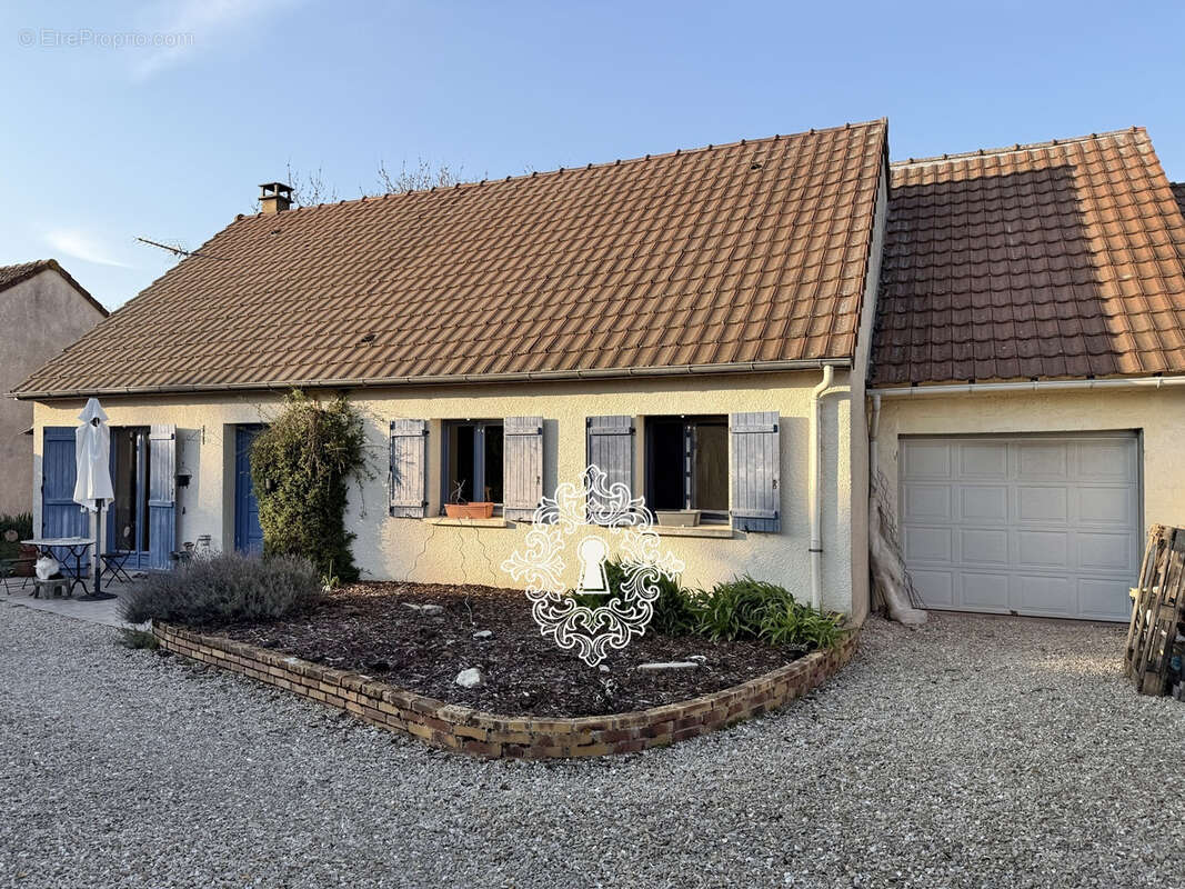 Maison à BRAY-SUR-SEINE