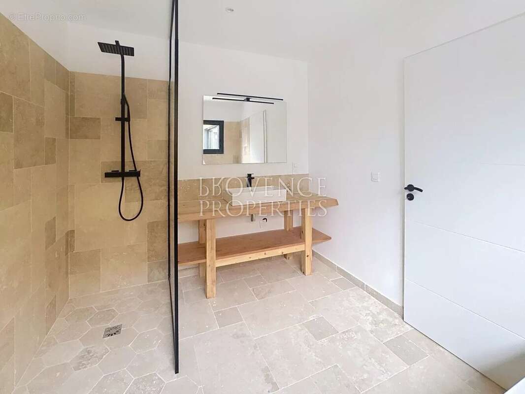 Maison à CHATEAUVERT