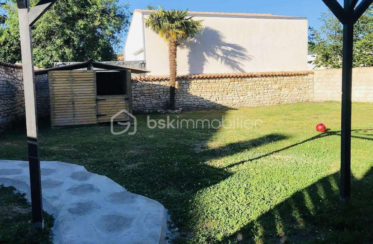 Maison et appartement 254 m2 10 pieces dont 7 chambres, garage et terrain - photo 2