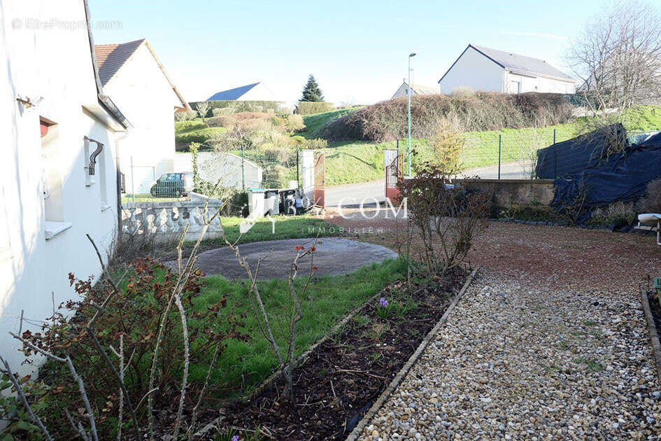 Maison à SAINT-MARTIN-EN-CAMPAGNE