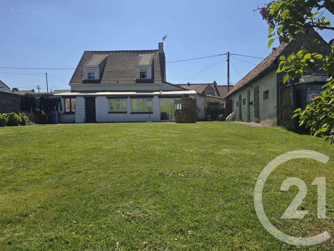 Maison 134 m² à Nesles  - photo 13