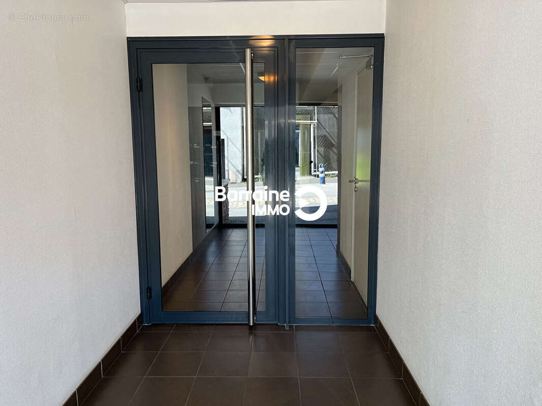 A vendre brest fac de medecine - appartement t1 29m² place de parking - ideal investisseur - photo 10