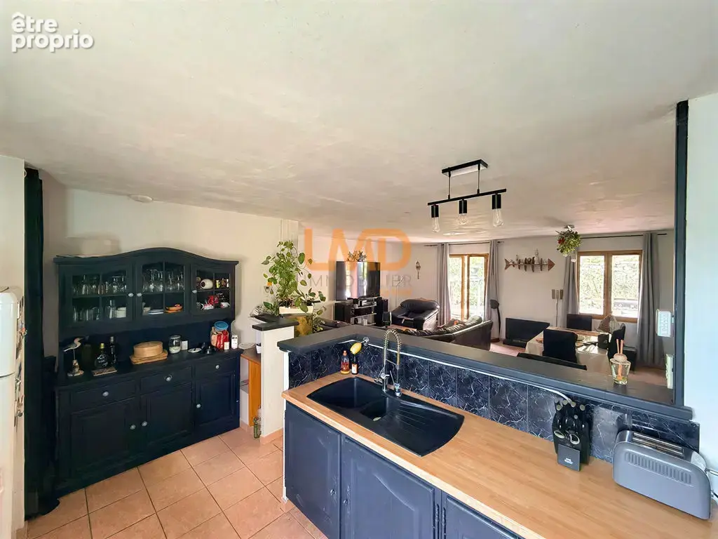 Figanières – Maison familiale 5 chambres, grand sous-sol - photo 8
