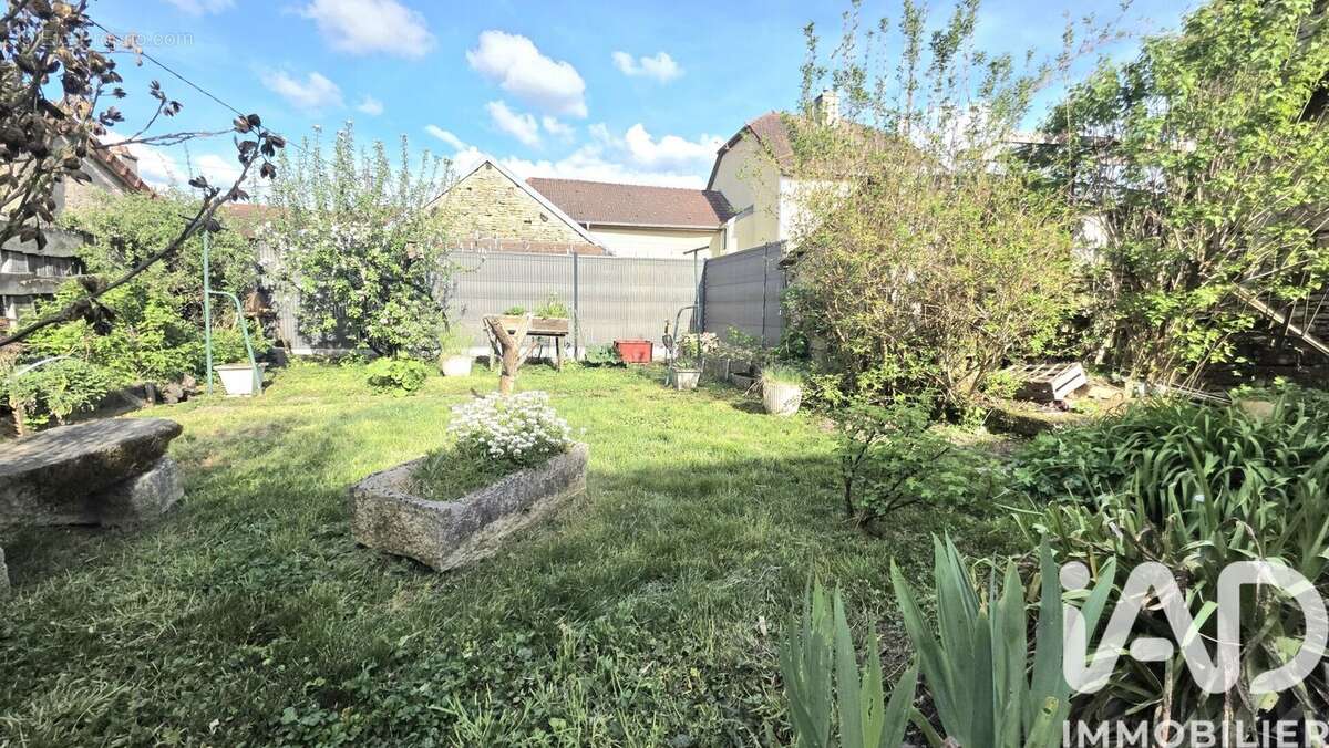 Photo 9 - Maison à CHATEAUVILLAIN