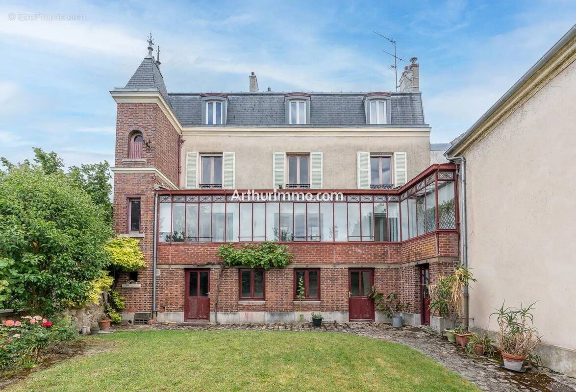 Maison à SUCY-EN-BRIE