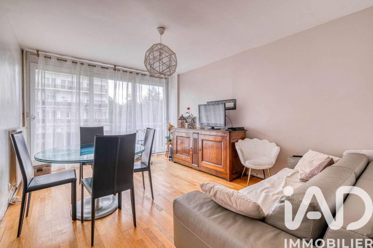 Photo 1 - Appartement à LIVRY-GARGAN