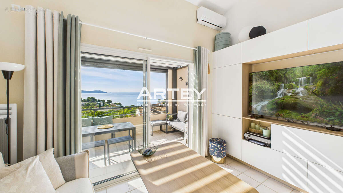 Appartement à CARQUEIRANNE