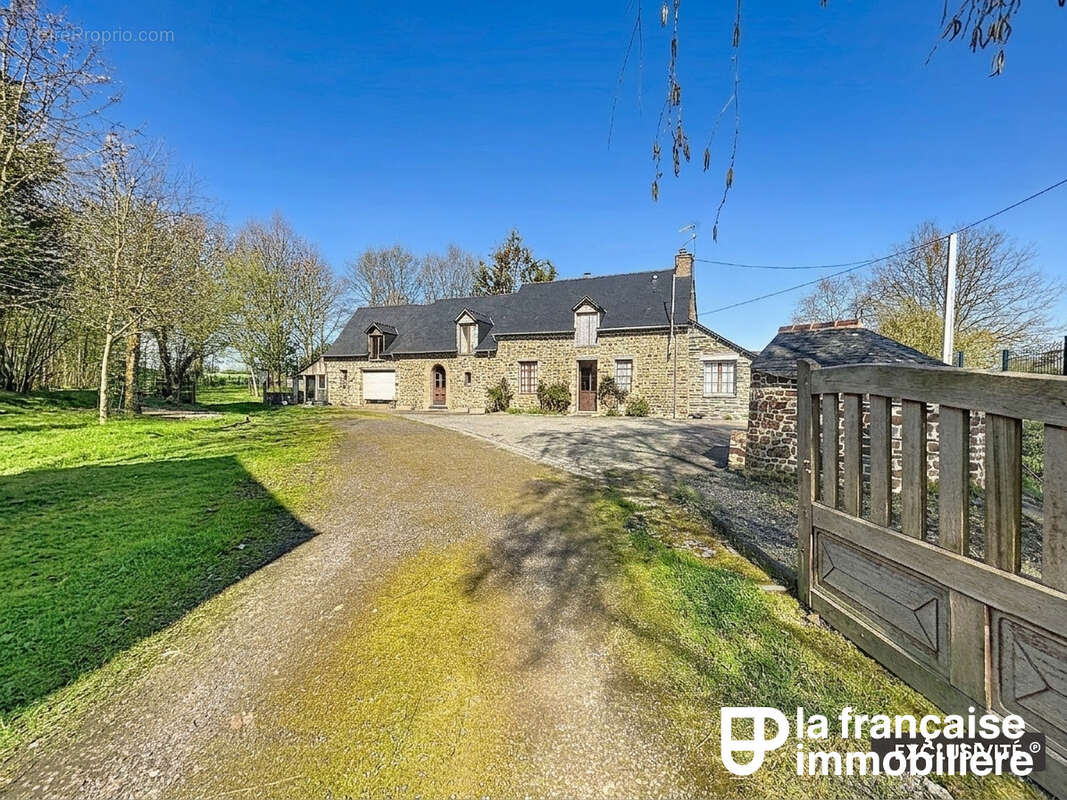Maison à PIRE-SUR-SEICHE