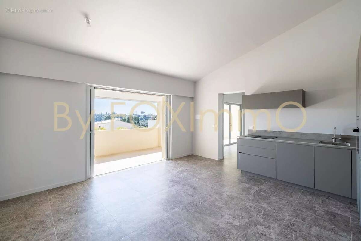 Maison à CAGNES-SUR-MER