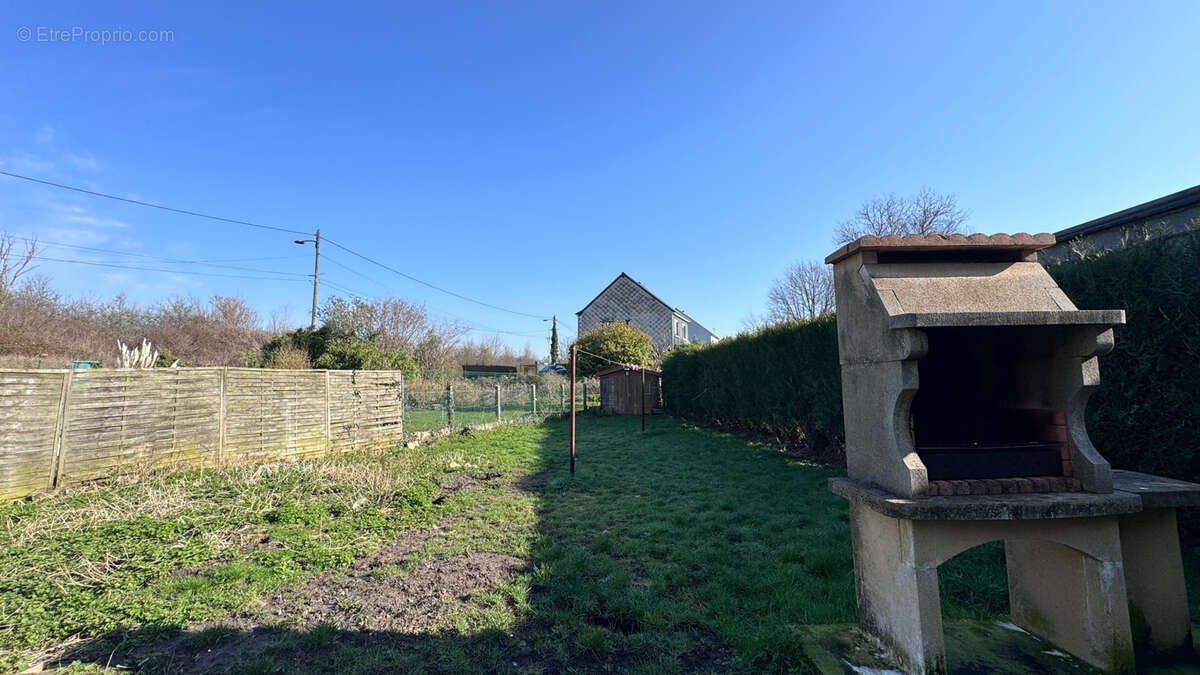 Maison à CALONNE-RICOUART