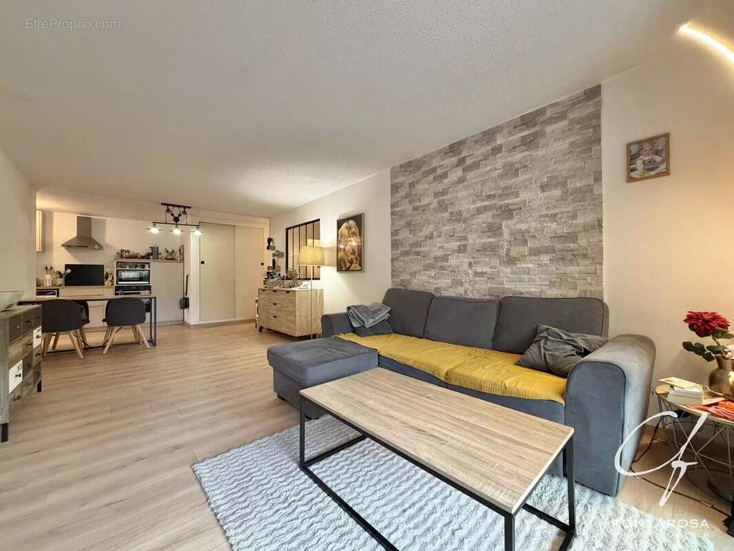 Appartement à FREJUS