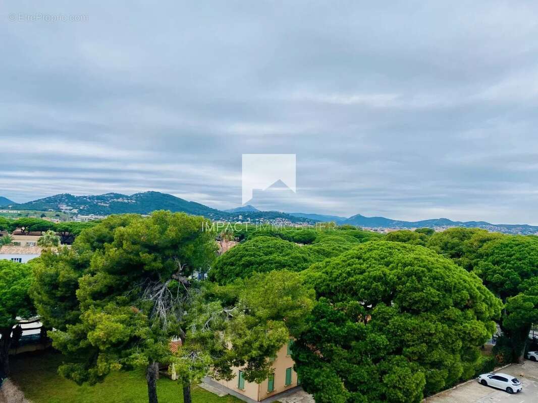 Appartement à HYERES