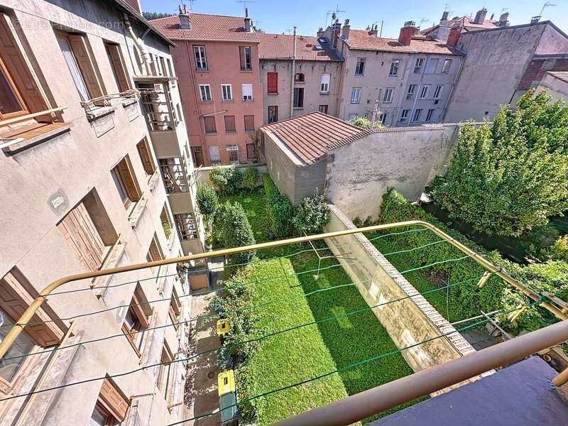 Appartement à SAINT-ETIENNE