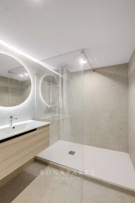 Villa 7 pièces avec piscine - Fréjus - photo 17
