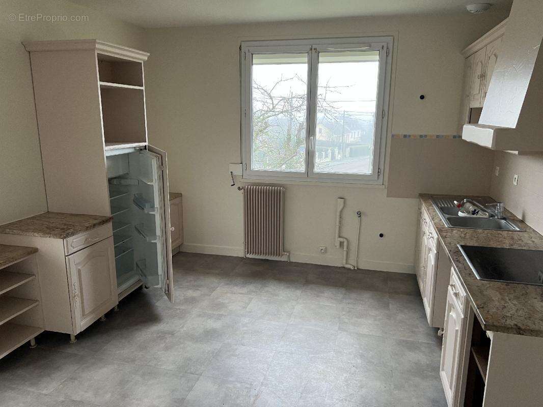 Maison à SAINTE-GAUBURGE-SAINTE-COLOMBE