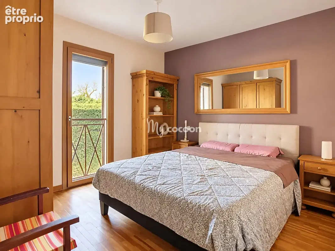 Maison - T6 - 177 m² - photo 8