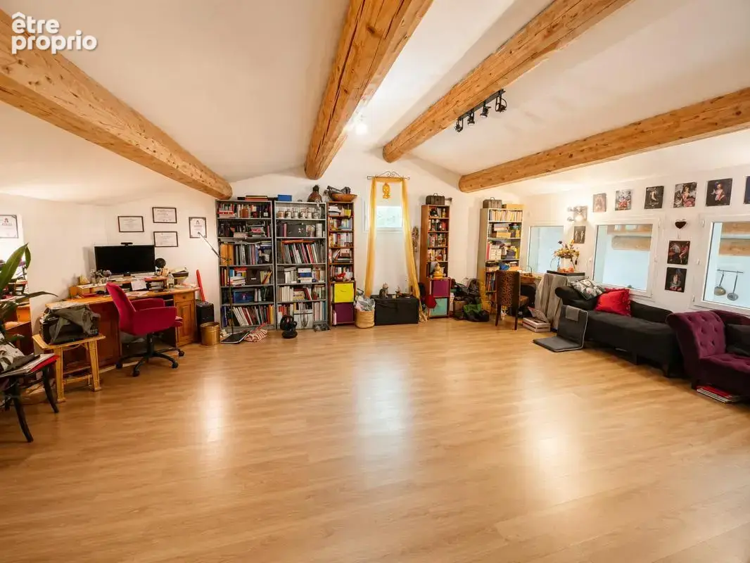 Magnifique propriété à Trets au calme sur parcelle de 4358 m² - photo 15