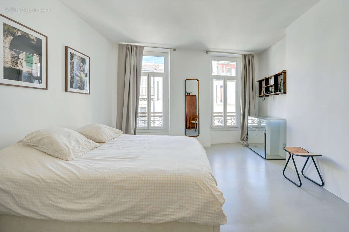 Appartement à MARSEILLE-6E